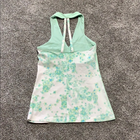 Lululemon tank - Picture 4 of 4